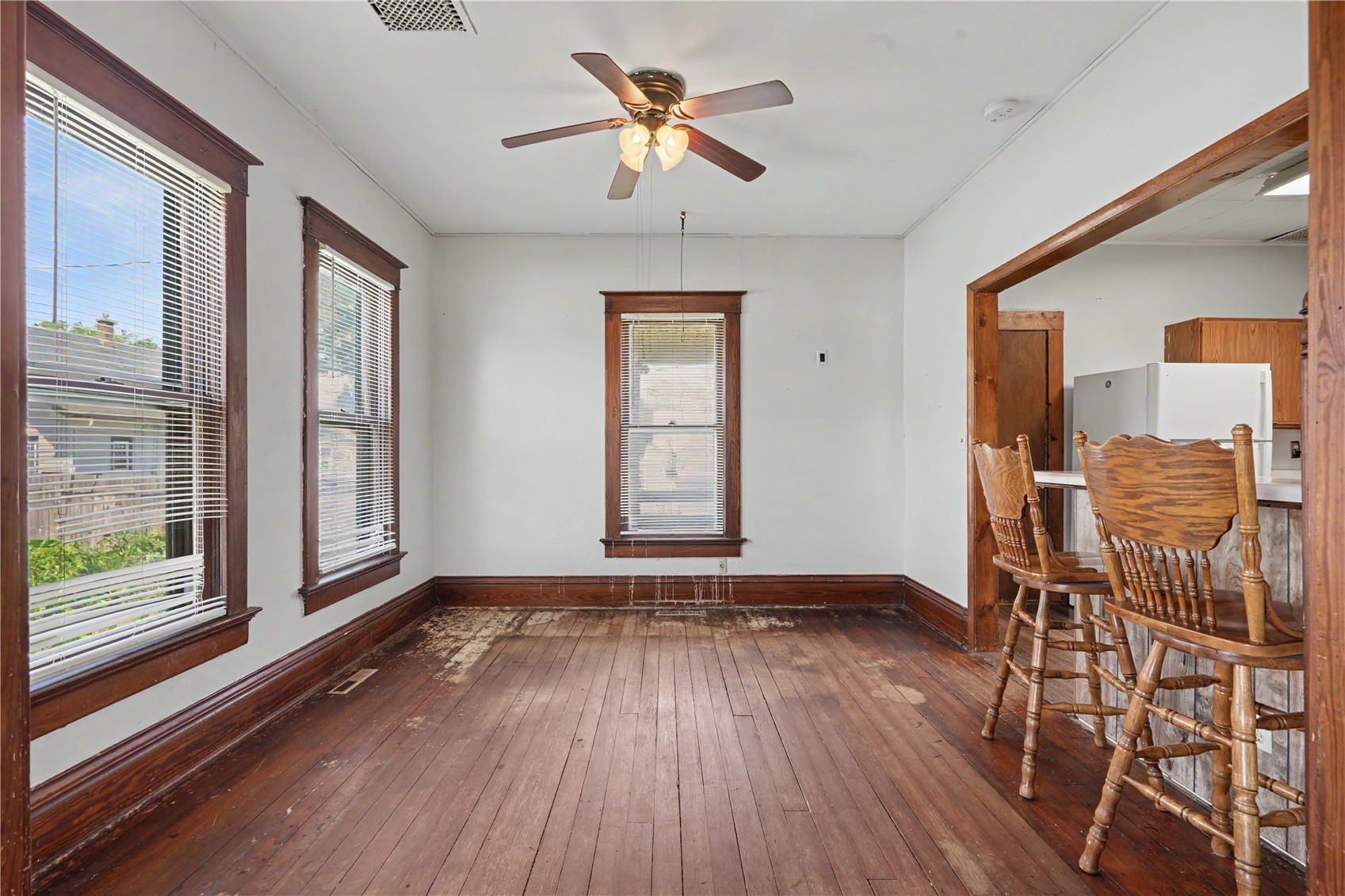 718 10th Avenue SW Cedar Rapids IA 52404