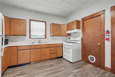 718 10th Avenue SW Cedar Rapids IA 52404