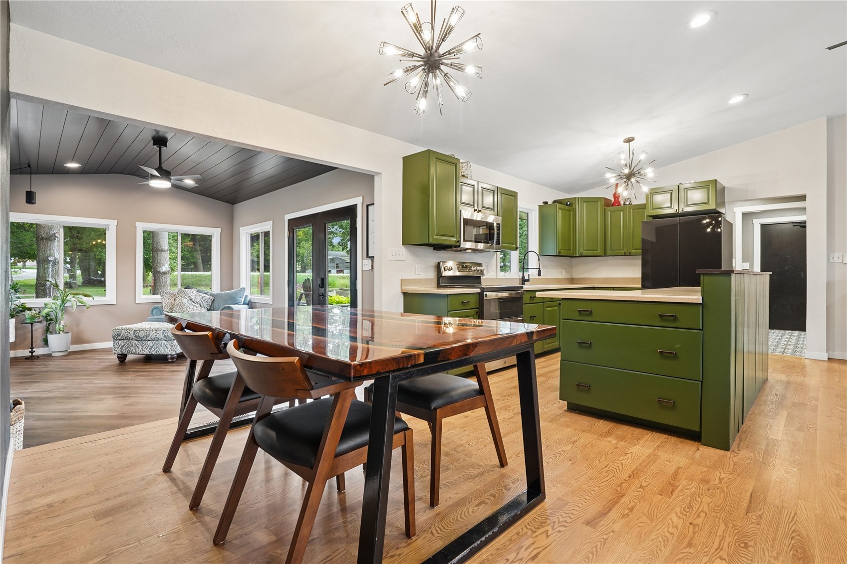 3307 55th Street Center Point IA 52213