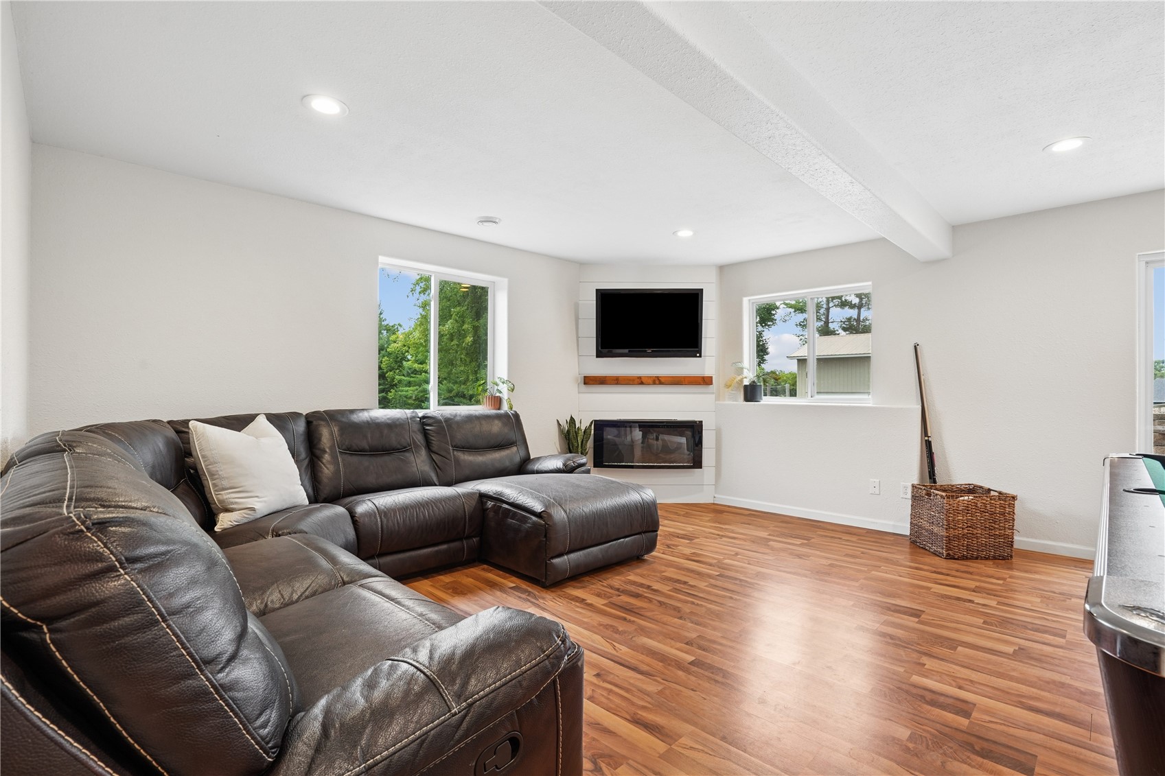 3307 55th Street Center Point IA 52213