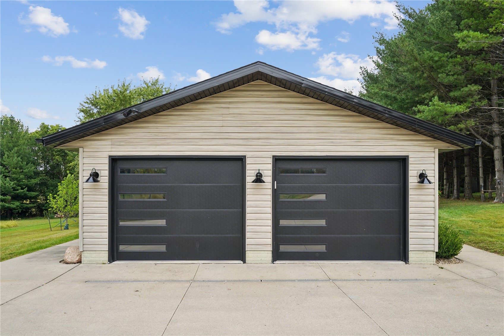 3307 55th Street Center Point IA 52213