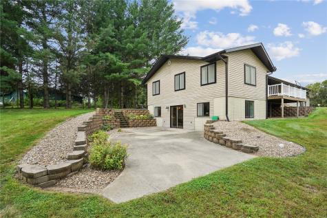 3307 55th Street Center Point IA 52213
