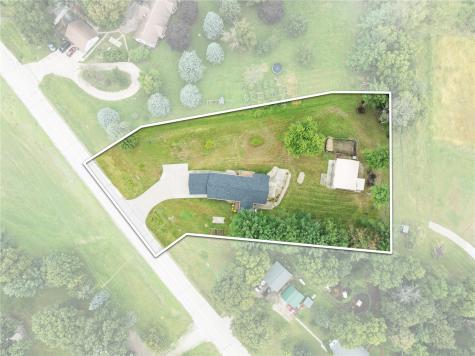 3307 55th Street Center Point IA 52213