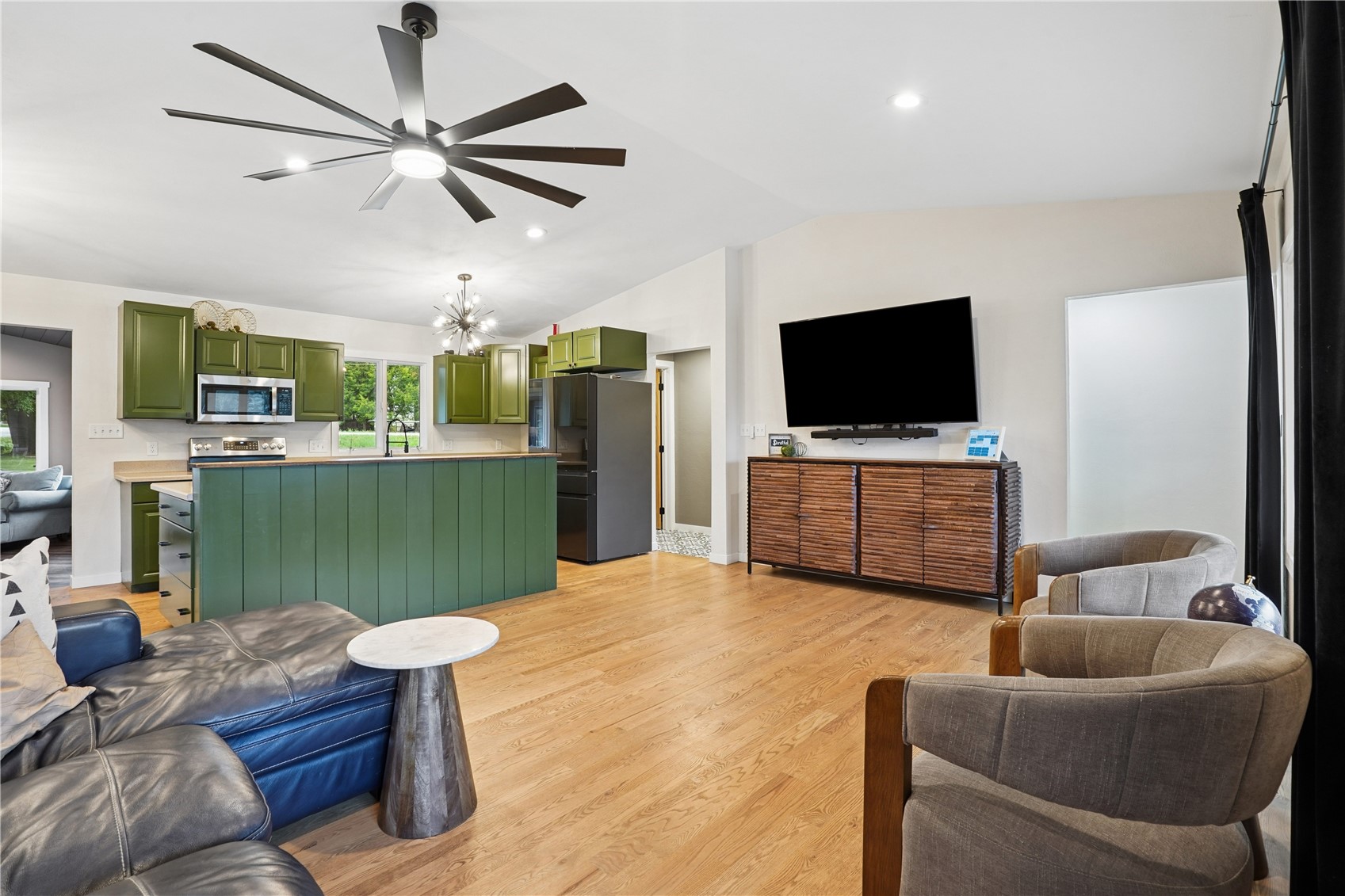 3307 55th Street Center Point IA 52213