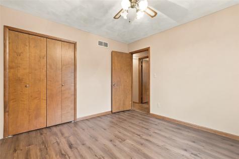 812 12th Street Kalona IA 52247