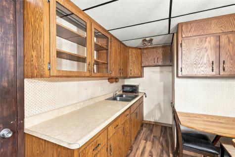 812 12th Street Kalona IA 52247
