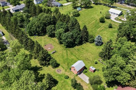215 10th Avenue SW Mt Vernon IA 52314