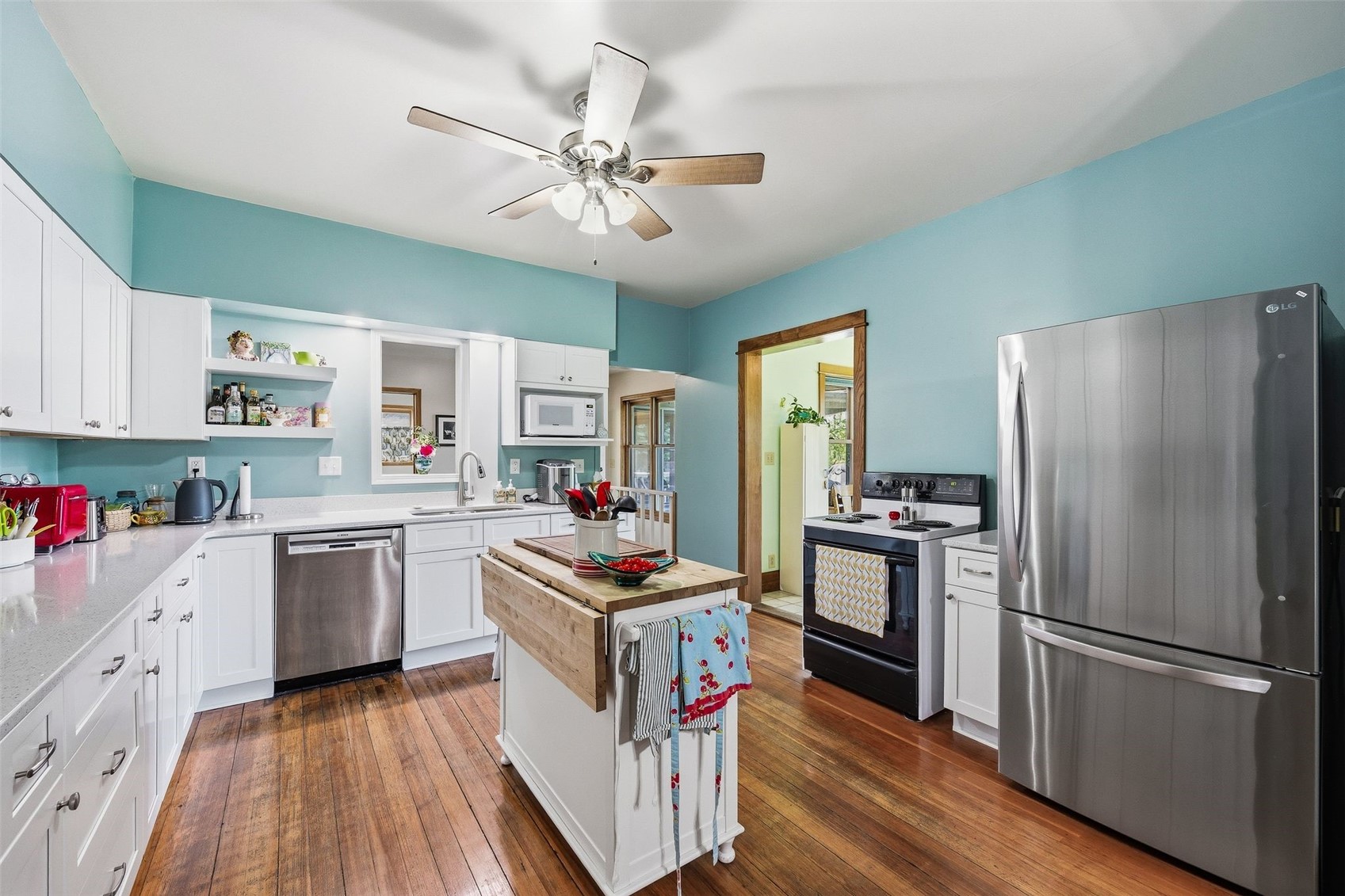 215 10th Avenue SW Mt Vernon IA 52314