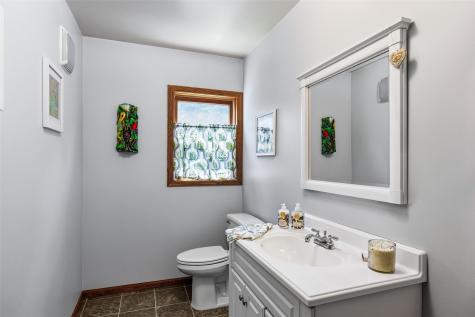 215 10th Avenue SW Mt Vernon IA 52314