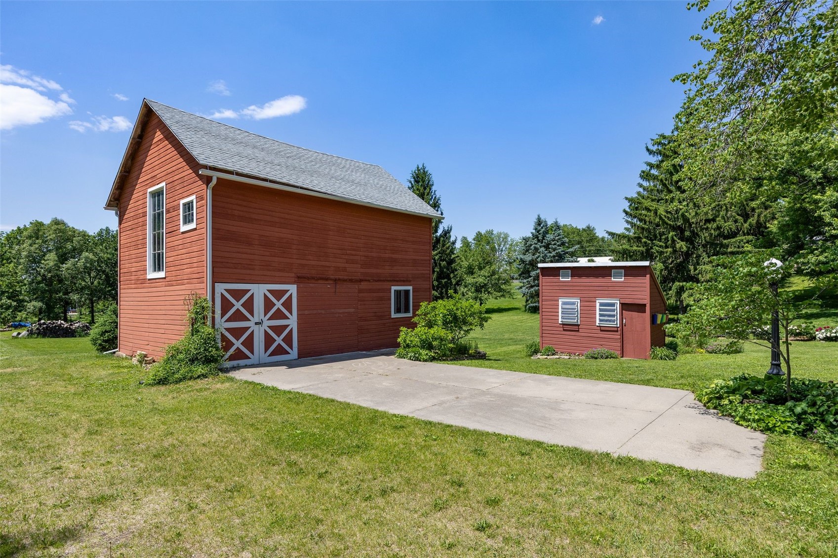 215 10th Avenue SW Mt Vernon IA 52314