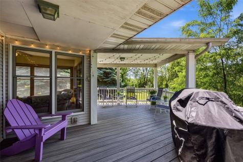 215 10th Avenue SW Mt Vernon IA 52314