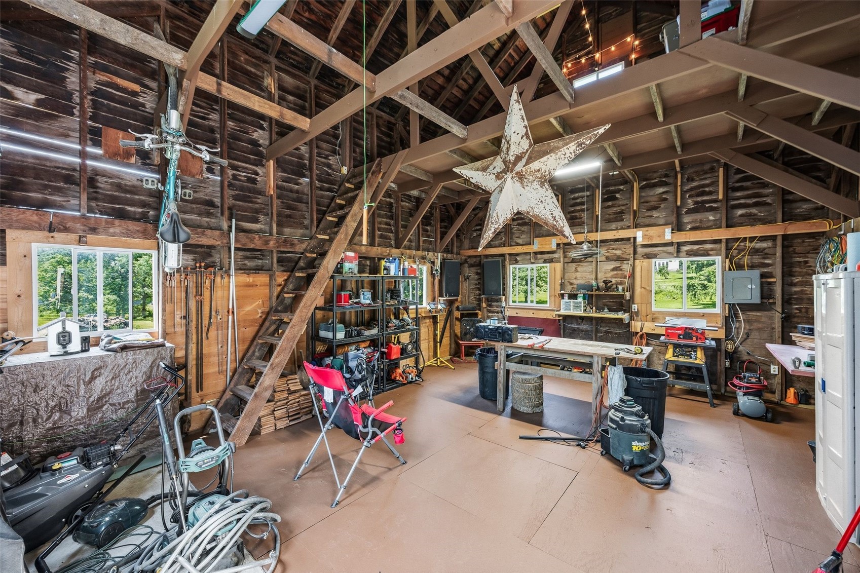 215 10th Avenue SW Mt Vernon IA 52314