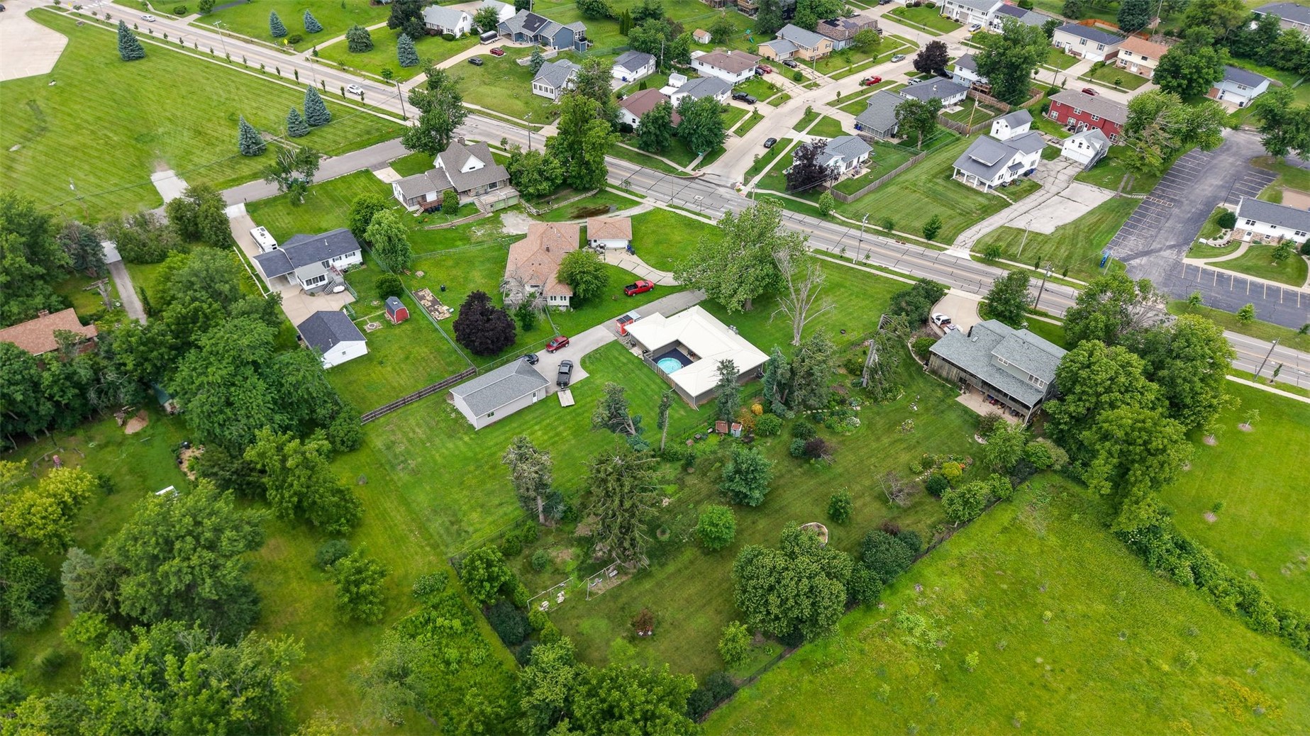 2609 1st Avenue SW Cedar Rapids IA 52404