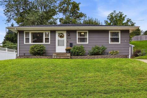 1648 24th Street NW Cedar Rapids IA 52405
