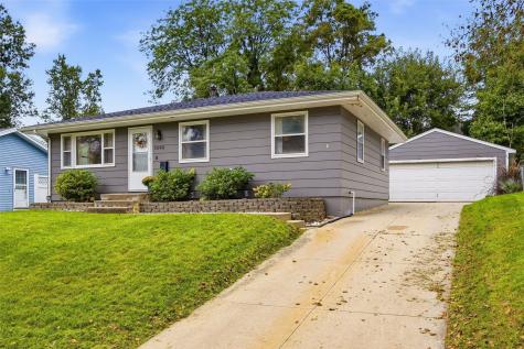 1648 24th Street NW Cedar Rapids IA 52405