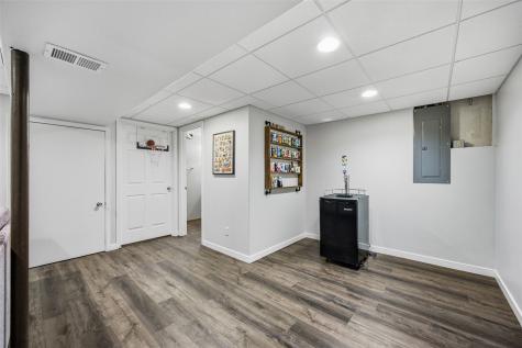 1648 24th Street NW Cedar Rapids IA 52405