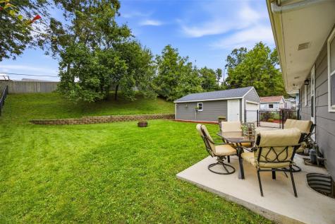 1648 24th Street NW Cedar Rapids IA 52405
