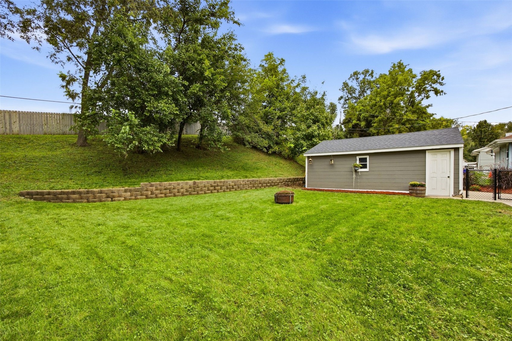 1648 24th Street NW Cedar Rapids IA 52405