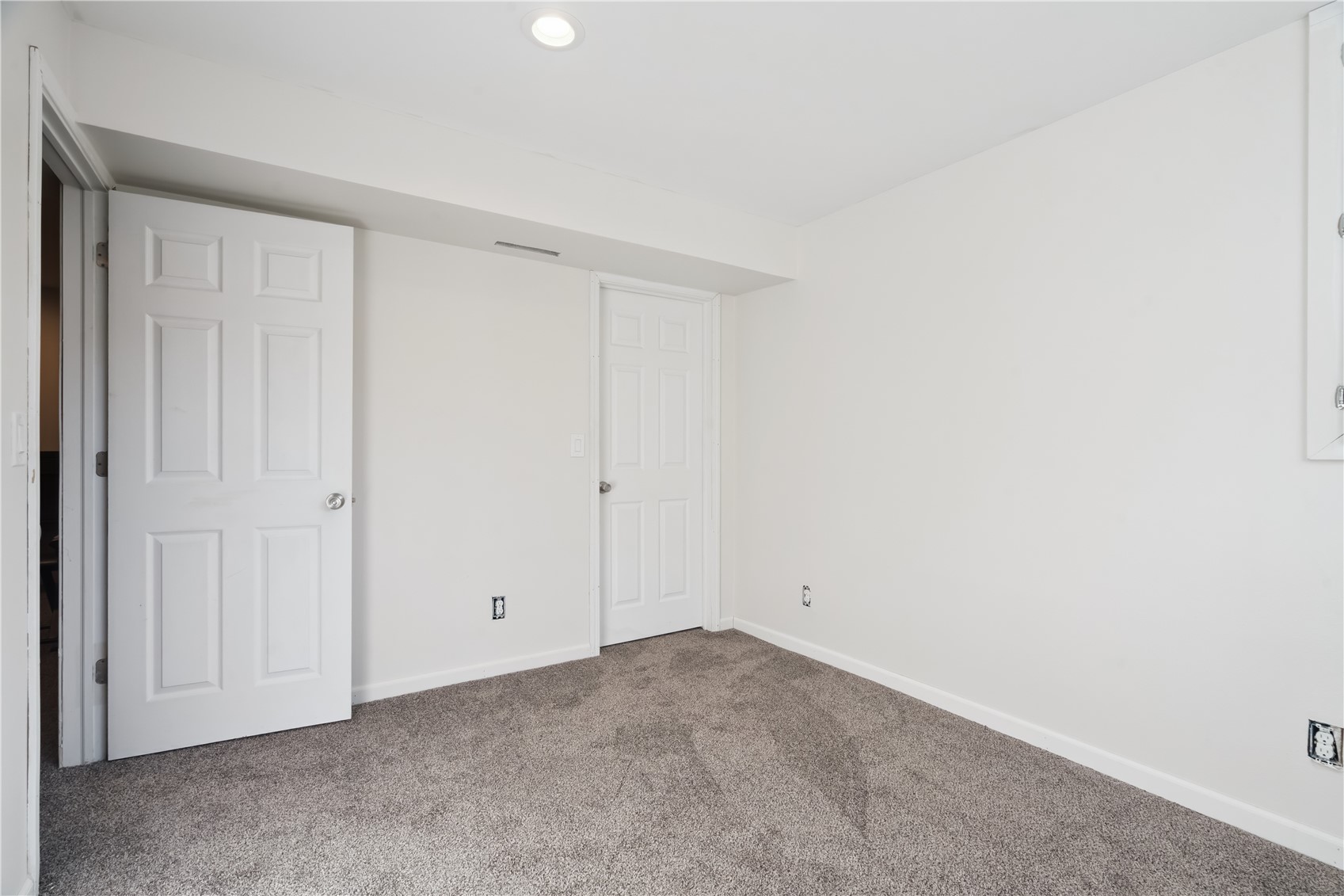 7113 West Park Road NE Cedar Rapids IA 52402