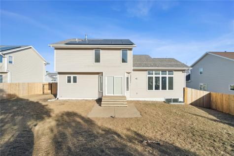 7113 West Park Road NE Cedar Rapids IA 52402
