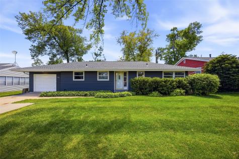 1225 29th Street NE Cedar Rapids IA 52402