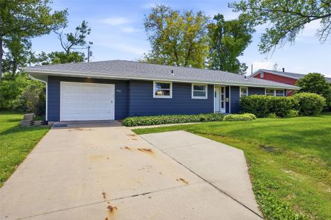 1225 29th Street NE Cedar Rapids IA 52402