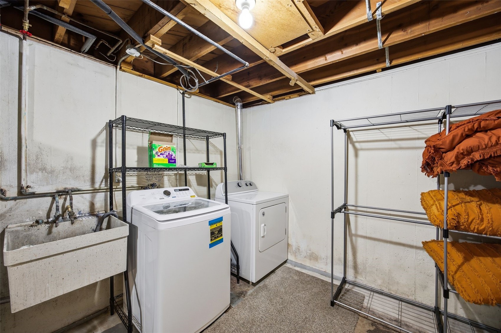 1225 29th Street NE Cedar Rapids IA 52402
