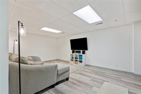 416 Lawndale Drive Cedar Rapids IA 52403
