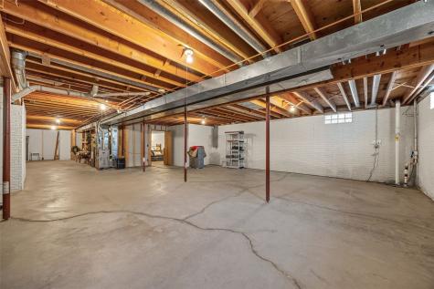 2255 Windsor Court Marion IA 52302
