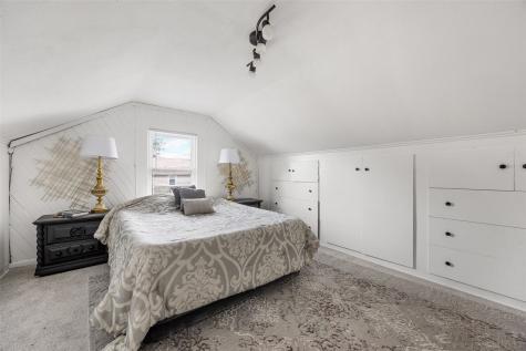 1933 Higley Avenue SE Cedar Rapids IA 52403