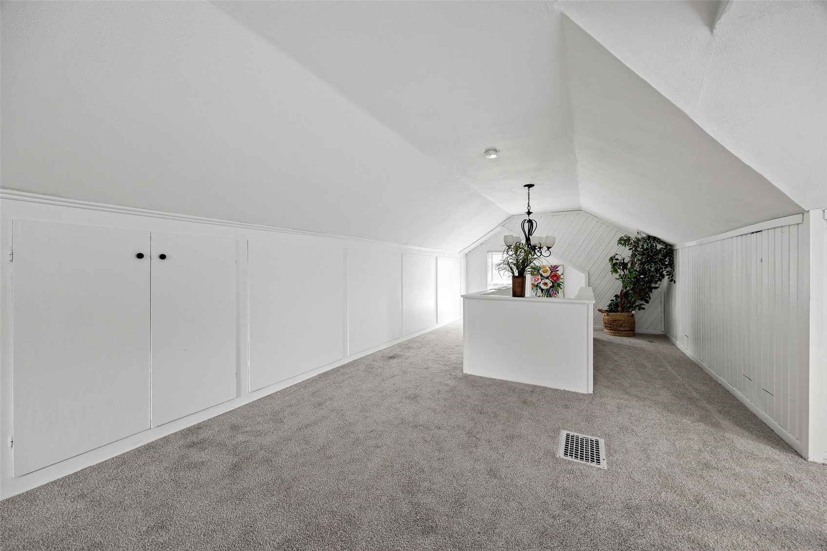 1933 Higley Avenue SE Cedar Rapids IA 52403