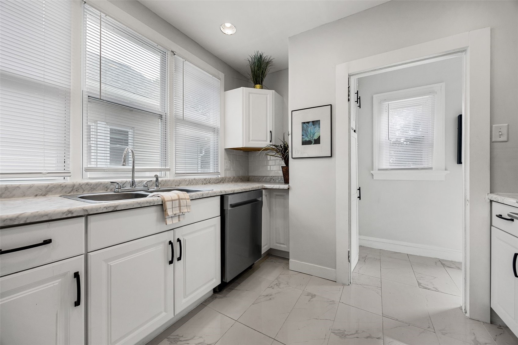 1933 Higley Avenue SE Cedar Rapids IA 52403