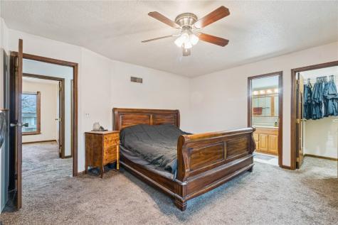 1626 Homewood Lane NE Cedar Rapids IA 52402