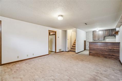 1626 Homewood Lane NE Cedar Rapids IA 52402