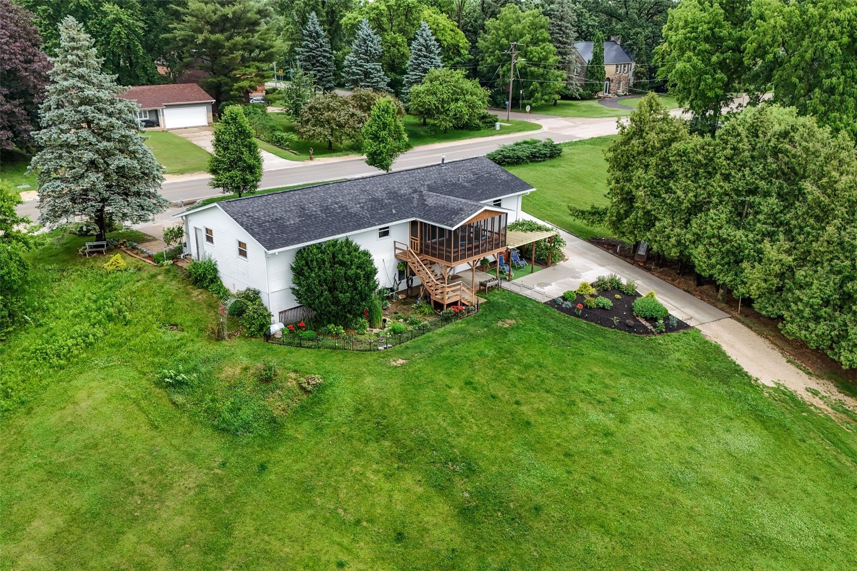 402 N Ford Street Anamosa IA 52205