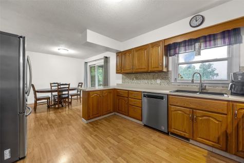 402 N Ford Street Anamosa IA 52205