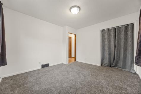 402 N Ford Street Anamosa IA 52205