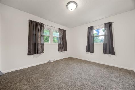 402 N Ford Street Anamosa IA 52205
