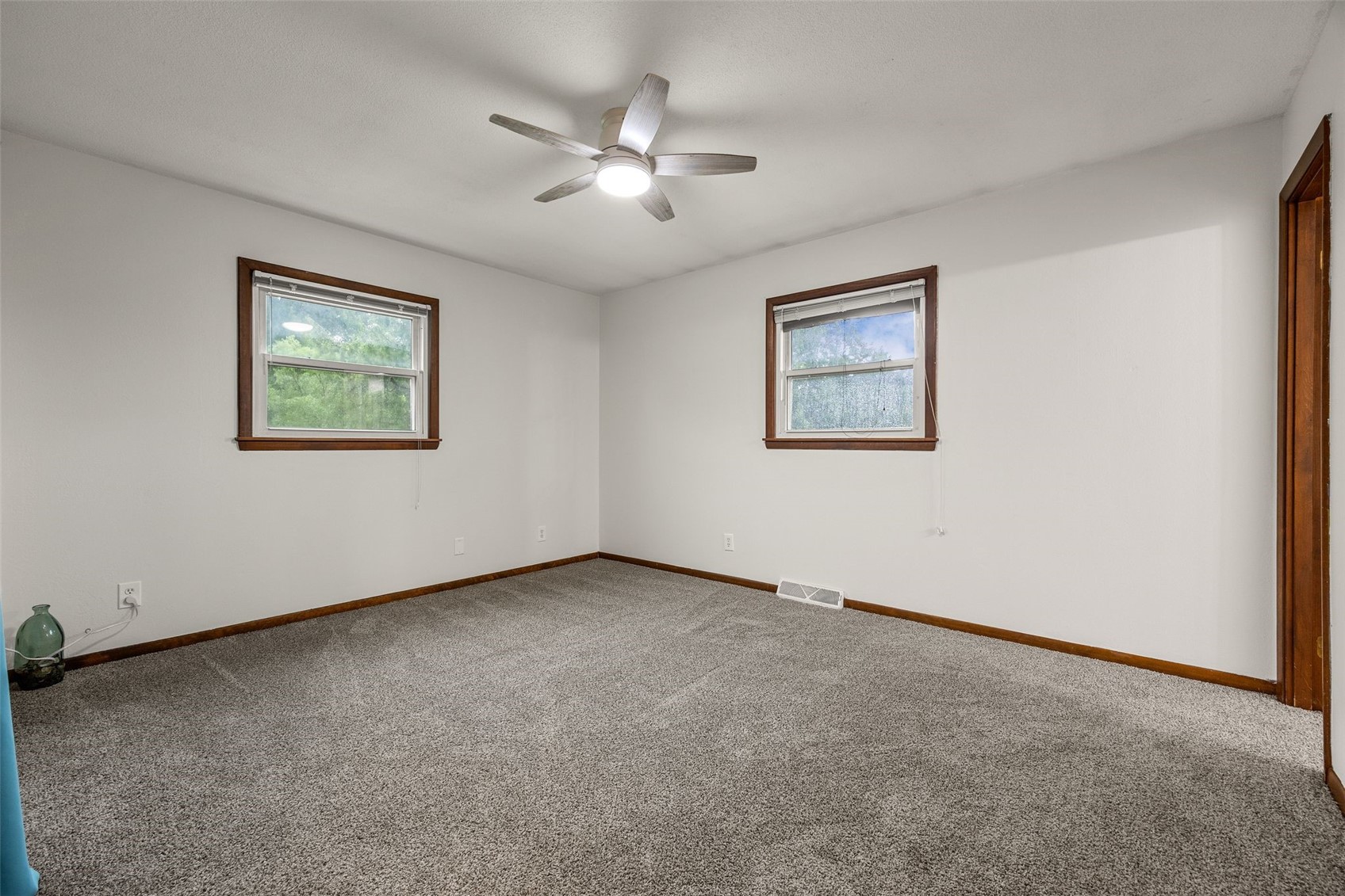 402 N Ford Street Anamosa IA 52205