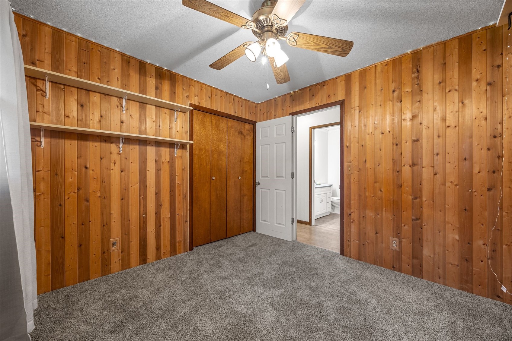 402 N Ford Street Anamosa IA 52205