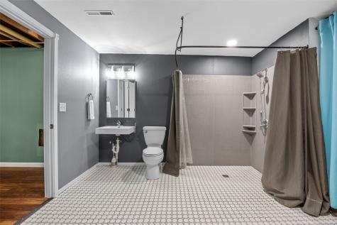 402 N Ford Street Anamosa IA 52205