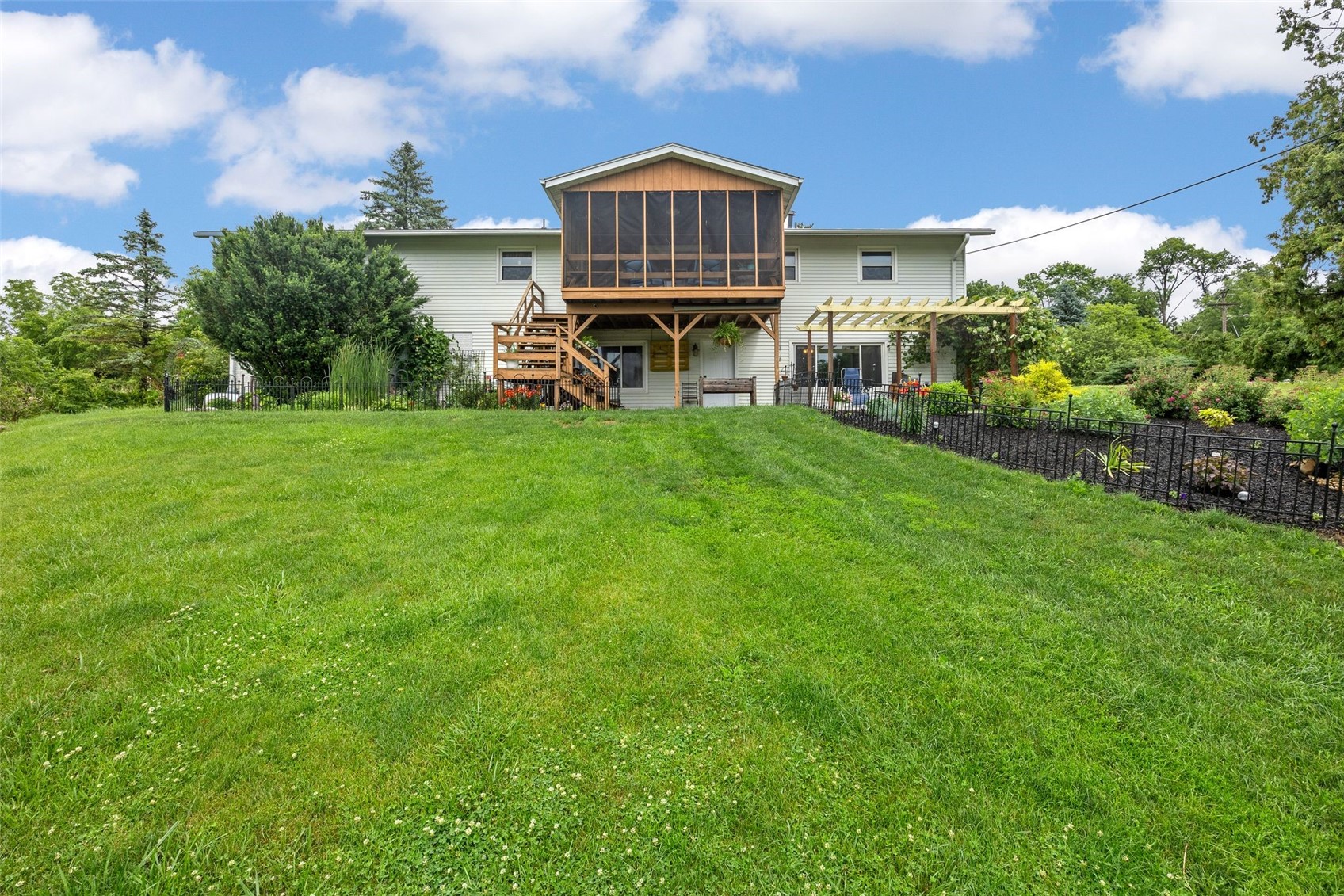 402 N Ford Street Anamosa IA 52205