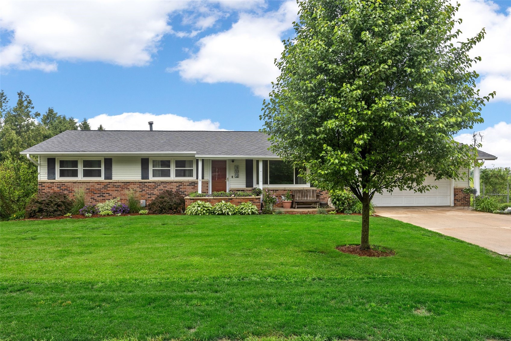 402 N Ford Street Anamosa IA 52205