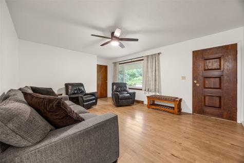 402 N Ford Street Anamosa IA 52205
