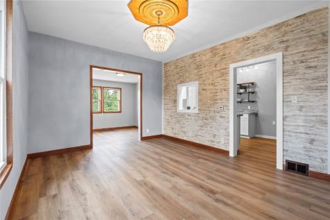 908 4th Avenue Vinton IA 52349