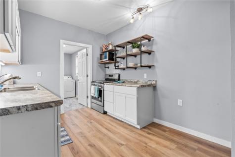 908 4th Avenue Vinton IA 52349