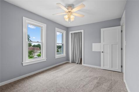 908 4th Avenue Vinton IA 52349