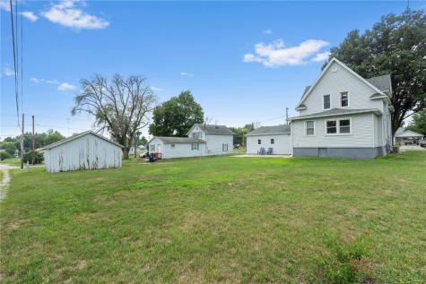 908 4th Avenue Vinton IA 52349