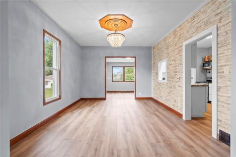 908 4th Avenue Vinton IA 52349