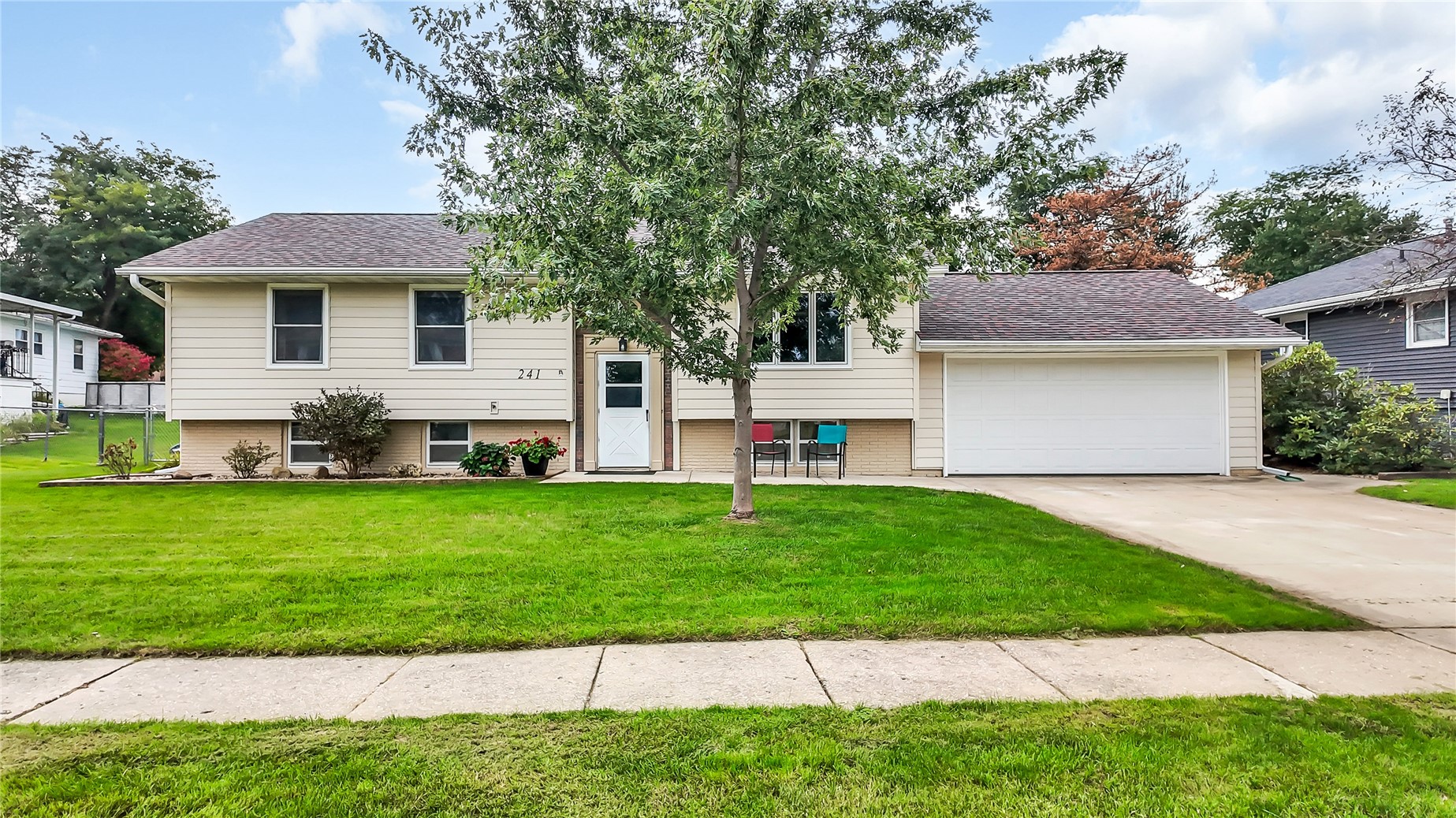 241 Norman Drive NE Cedar Rapids IA 52402